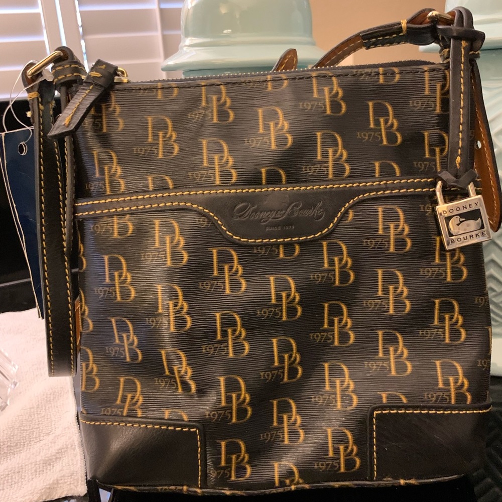 Dooney  & Burke Classic 1975 Signature Leather Crossbody Letter Carrier Bag